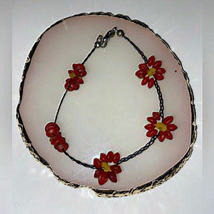 2 for 30$ women’s Bracelet chain‎ with red flowers and lobster clasps